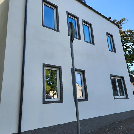 Apartment Topflat Mit Kueche I Gratis Parkplatz I Drei Schlafzimmer I Zentrumnah Dortmund