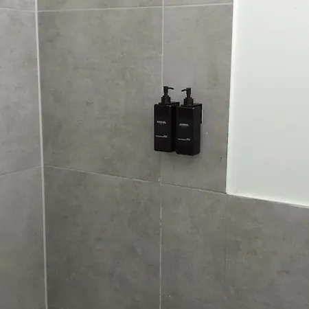 Appartement Topflat Mit Kueche I Gratis Parkplatz I Drei Schlafzimmer I Zentrumnah Dortmund