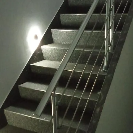 Topflat Mit Kueche I Gratis Parkplatz I Drei Schlafzimmer I Zentrumnah Dortmund