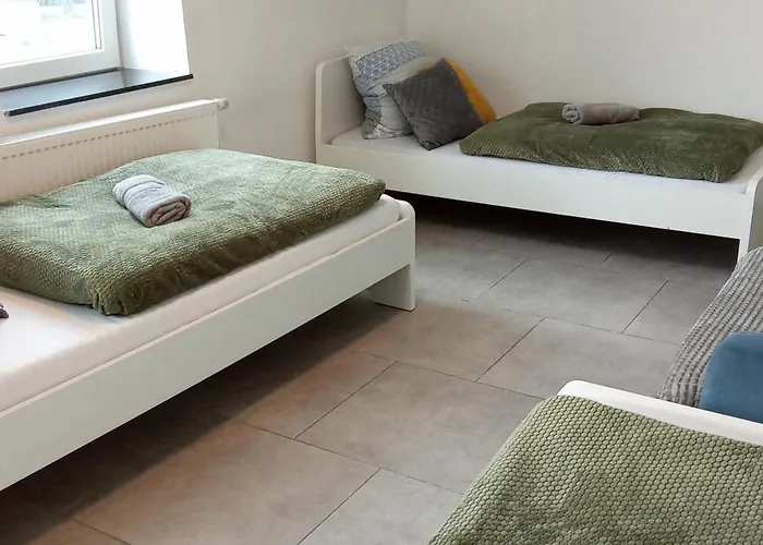 Apartment Topflat Mit Küche I Gratis Parkplatz I Drei Schlafzimmer I Zentrumnah