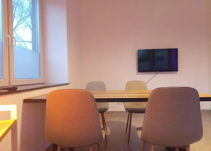 Topflat Mit Küche I Gratis Parkplatz I Drei Schlafzimmer I Zentrumnah Apartment *