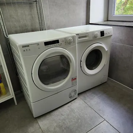 Topflat Mit Kueche I Gratis Parkplatz I Drei Schlafzimmer I Zentrumnah * דורטמונד