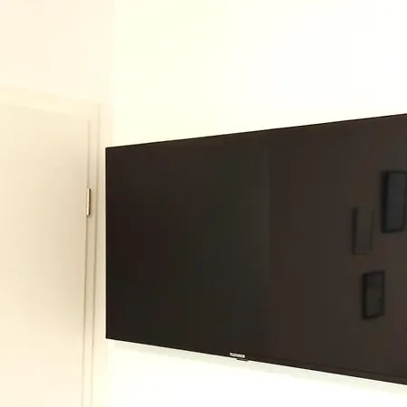 Topflat Mit Kueche I Gratis Parkplatz I Drei Schlafzimmer I Zentrumnah