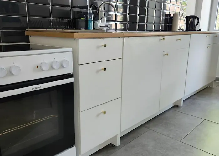 Apartament Topflat Mit Kueche I Gratis Parkplatz I Drei Schlafzimmer I Zentrumnah Dortmund