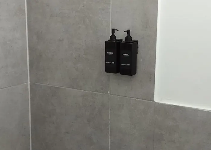 Apartament Topflat Mit Kueche I Gratis Parkplatz I Drei Schlafzimmer I Zentrumnah Dortmund