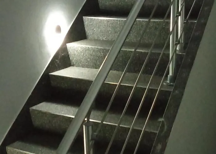 Topflat Mit Kueche I Gratis Parkplatz I Drei Schlafzimmer I Zentrumnah Dortmund