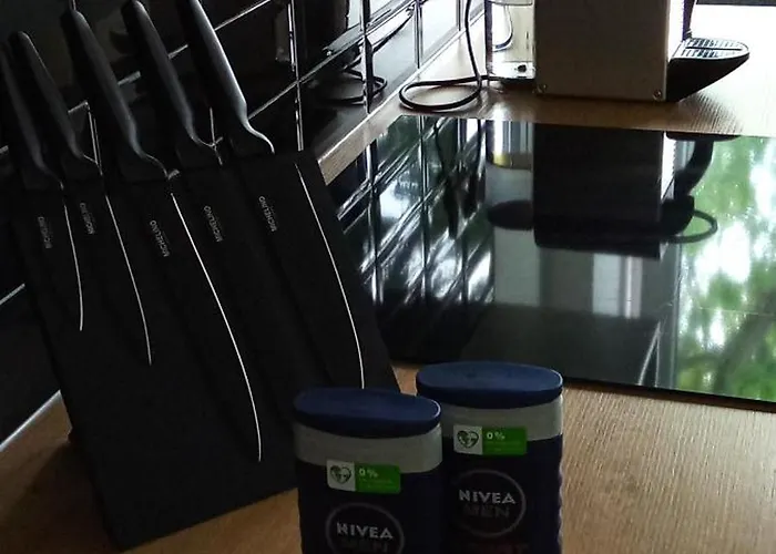 Apartament Topflat Mit Kueche I Gratis Parkplatz I Drei Schlafzimmer I Zentrumnah