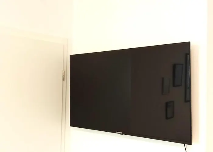 Topflat Mit Kueche I Gratis Parkplatz I Drei Schlafzimmer I Zentrumnah